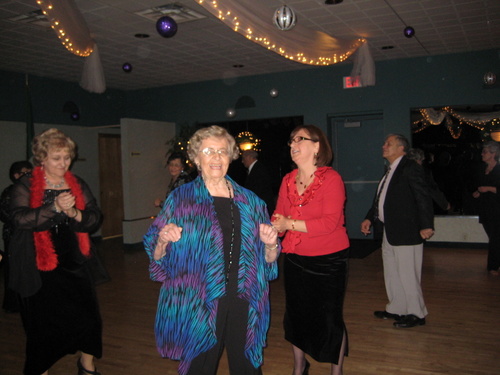 ./Gallery/XmasAdult12-10-11/IMG_1122.JPG