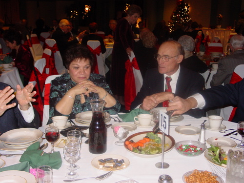./Gallery/XmasAdult12-11-10/DSC05871.JPG