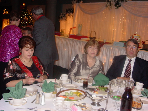 ./Gallery/XmasAdult12-11-10/DSC05881.JPG