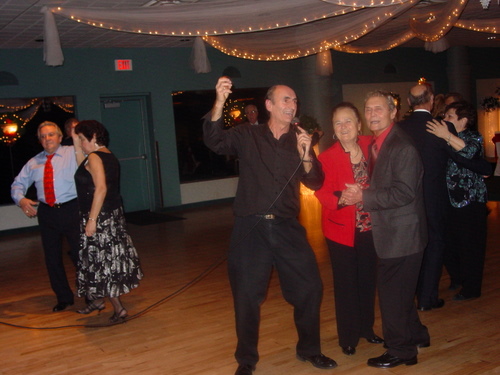 ./Gallery/XmasAdult12-11-10/DSC05897.JPG