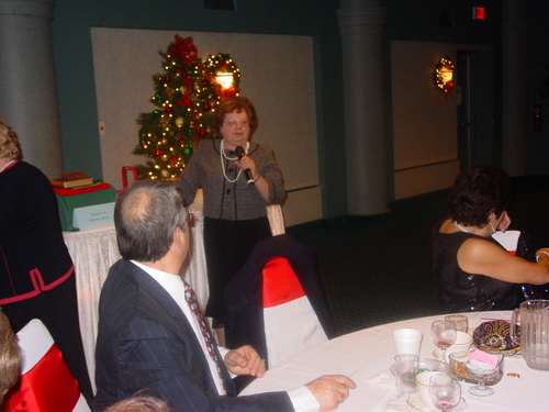 ./Gallery/XmasAdult12-11-10/DSC05916.JPG