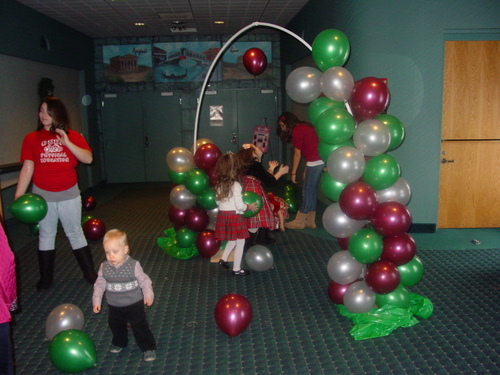 ./Gallery/XmasChildren12-12-10/DSC05933.JPG