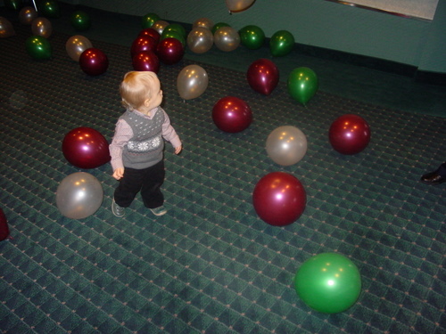 ./Gallery/XmasChildren12-12-10/DSC05941.JPG