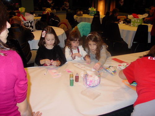 ./Gallery/XmasChildren12-12-10/DSC05948.JPG