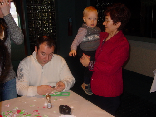 ./Gallery/XmasChildren12-12-10/DSC05957.JPG