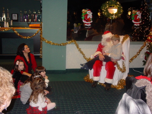 ./Gallery/XmasChildren12-12-10/DSC05972.JPG