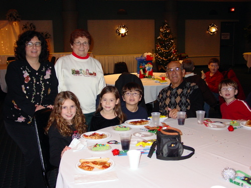./Gallery/XmasChildren12-13-09/DSC04897.JPG