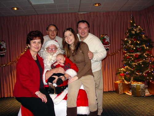 ./Gallery/XmasChildren12-13-09/DSC04926.JPG